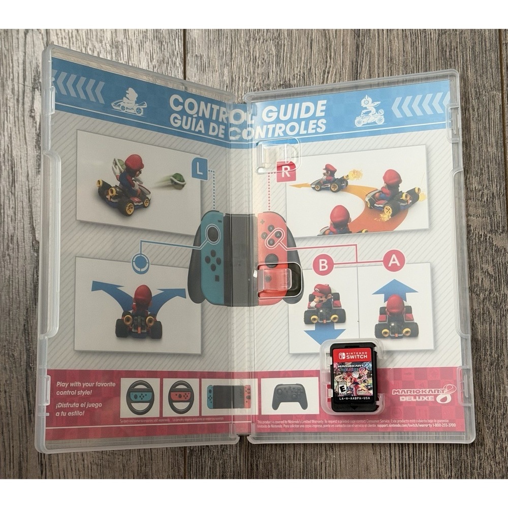 Mario Cart 8 Deluxe Nintendo Switch - Picture 3 of 5